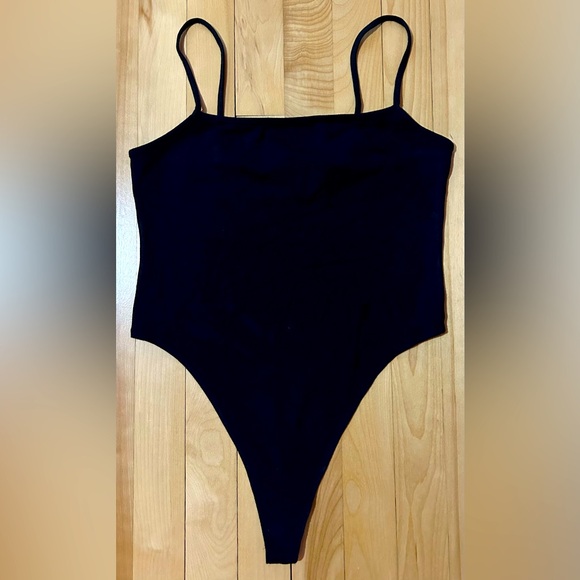 NWOT - Levi’s | Black Bodysuit - Picture 2 of 8
